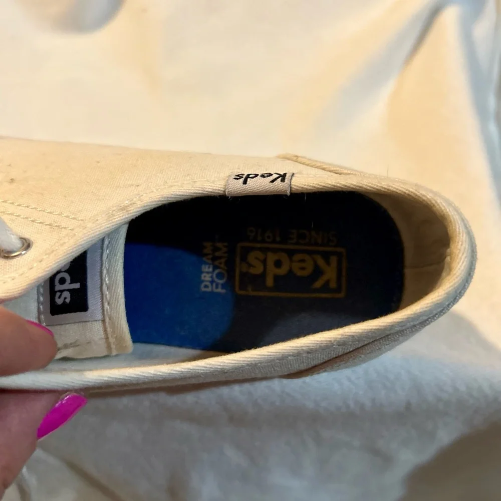 Keds Kickstart White Off-White Canvas Lace-Up Sneakers Distressed W 7 90s Y2K